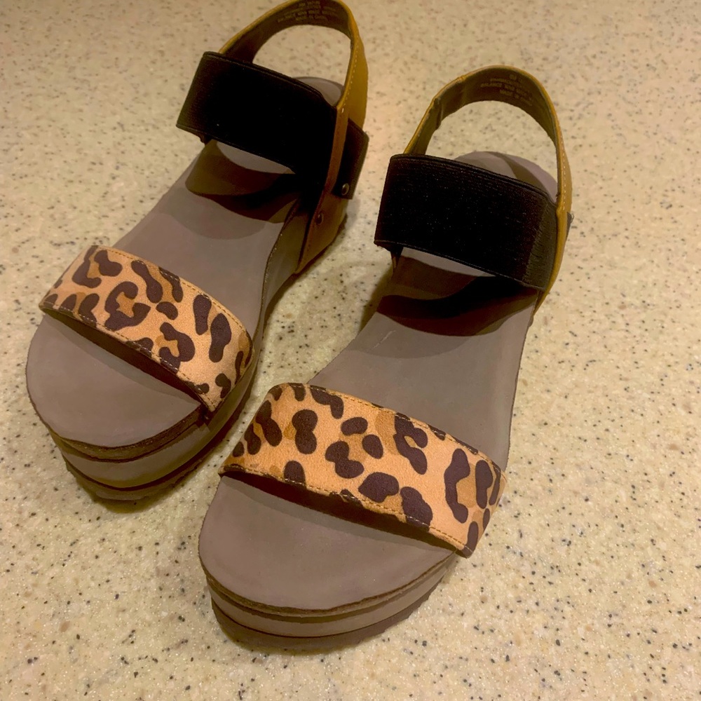 Leopard Print Wedges